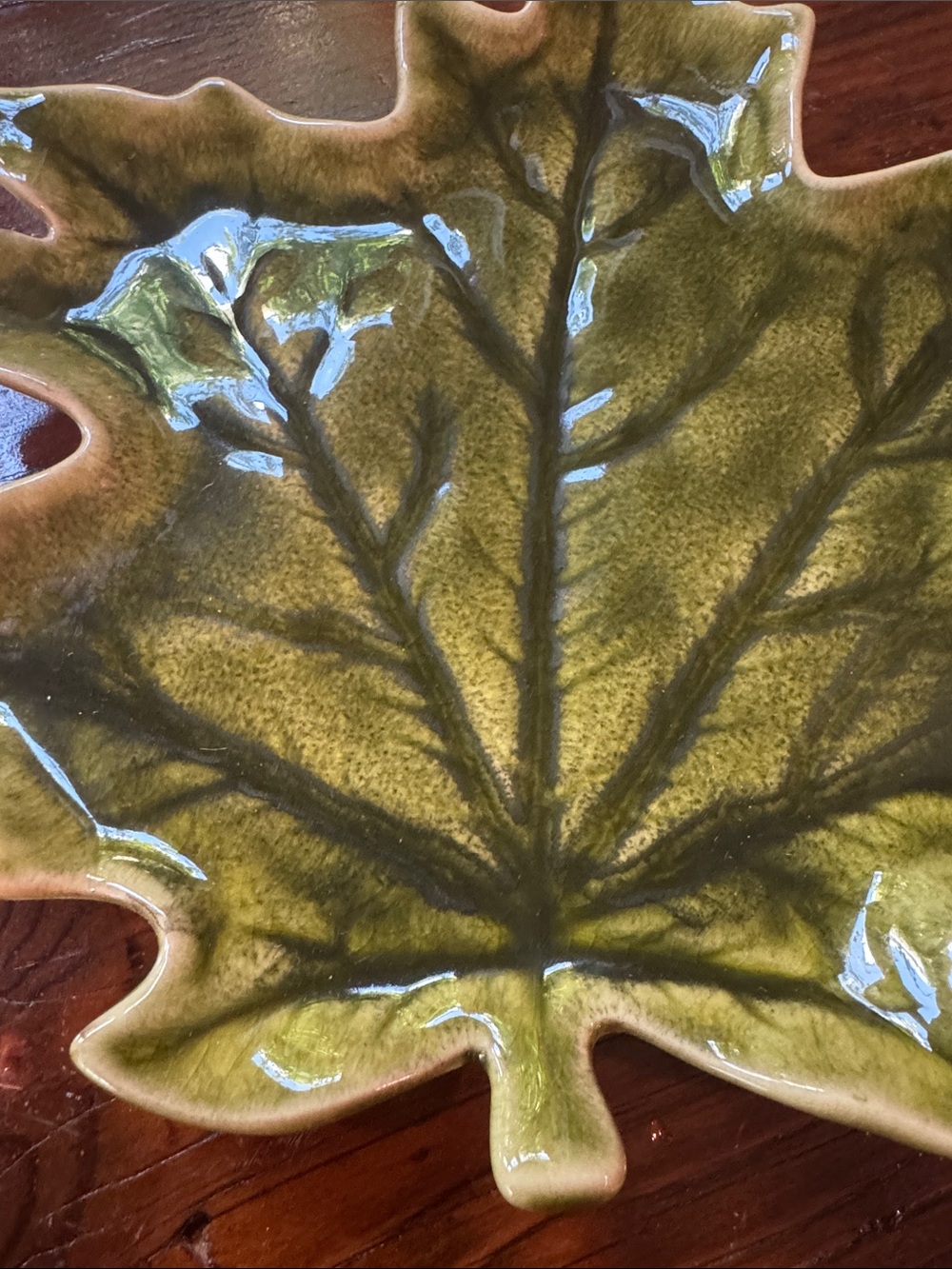 Pottery Barn 9 inch Harvest Leaf Plate - Picture 2 of 3